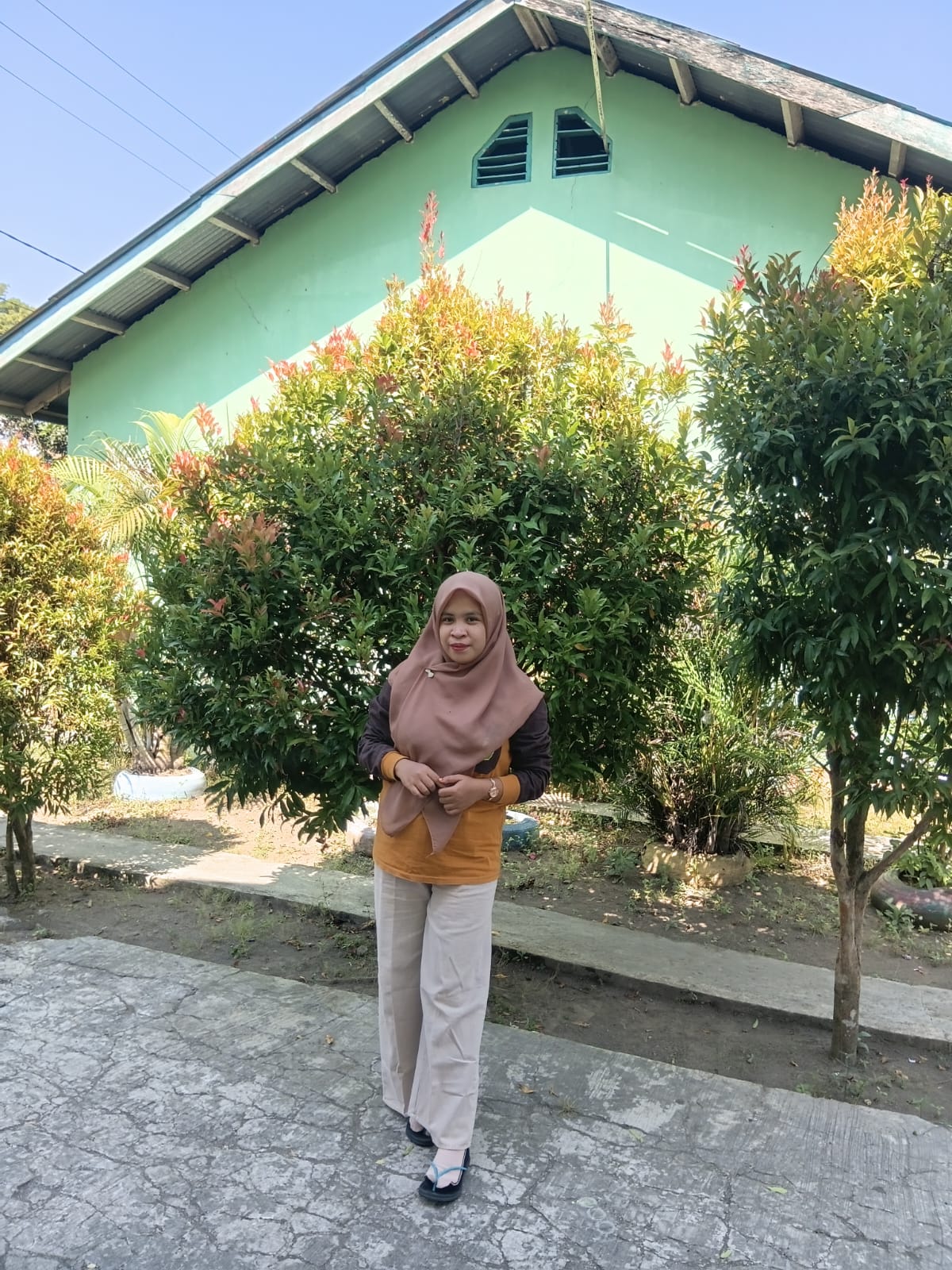 Jihan Febriyanti Ahmad, S.Si.,Gr